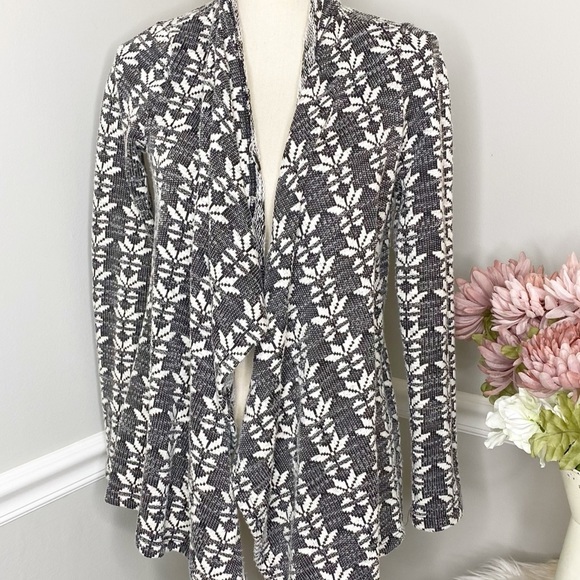 Kut from the Kloth Sweaters - KUT FROM THE KLOTH Black White open waterfall cardigan sweater